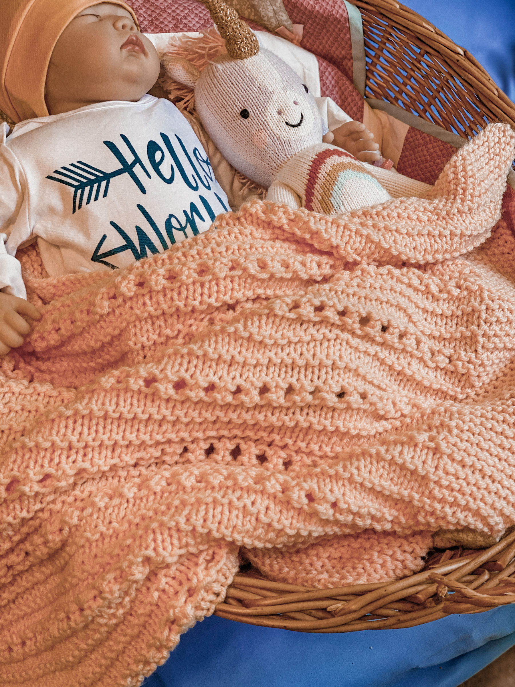 Simply Cuddly Soft Baby Blanket Knitting Pattern candyloucreations