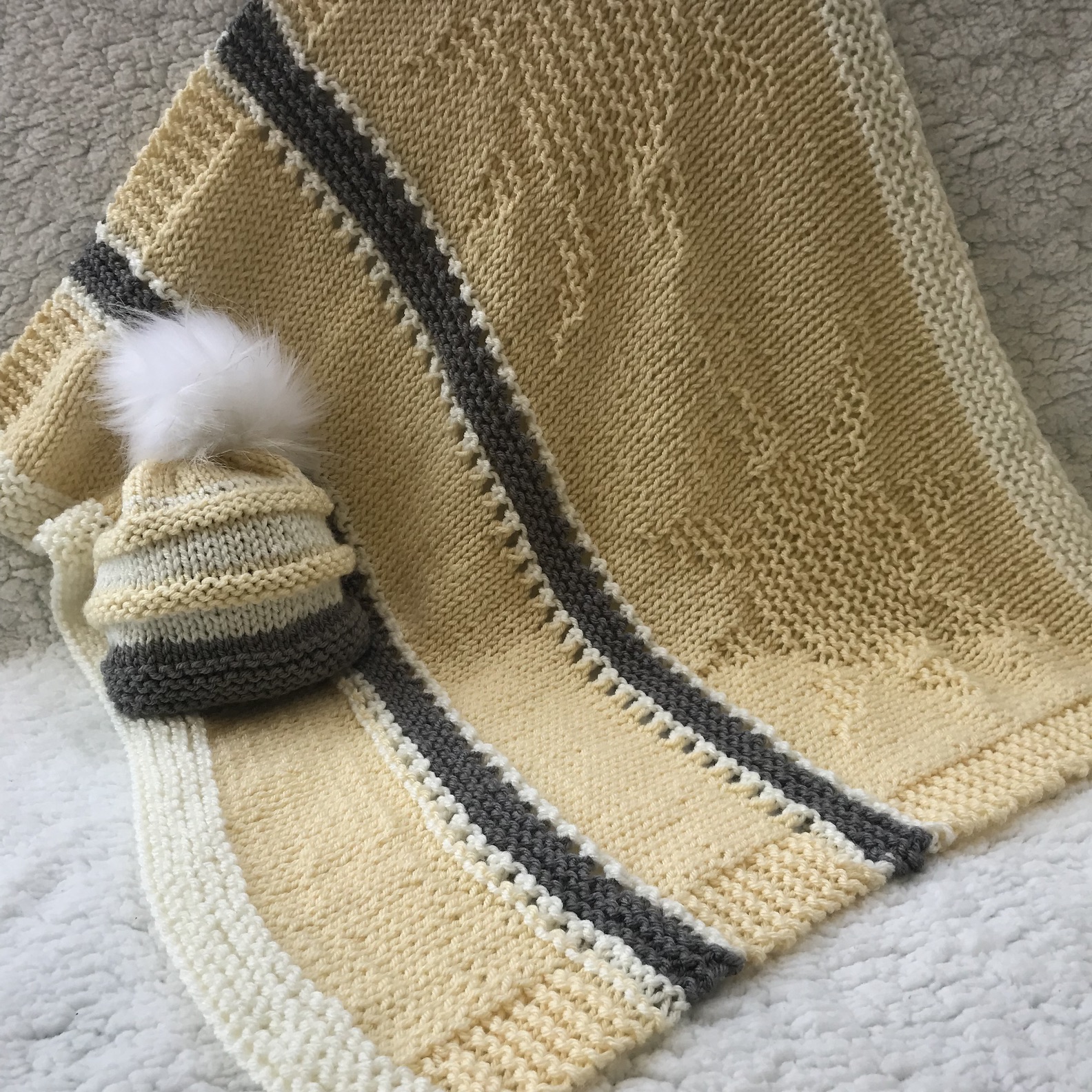 Sunshine Themed Blanket Pattern | Knitting Stroller Blanket