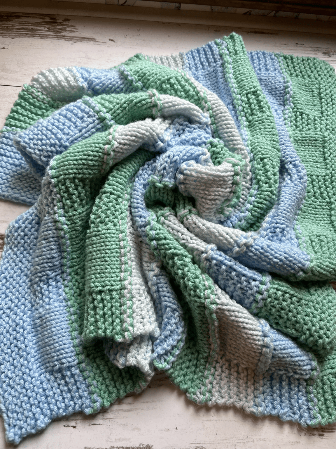 Let's Play Hopscotch Easy Baby Blanket Knitting Pattern | Candyloucreations