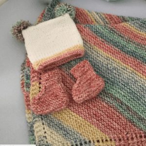 Free baby blanket pattern:Kristen's blanket,hat, booties ...