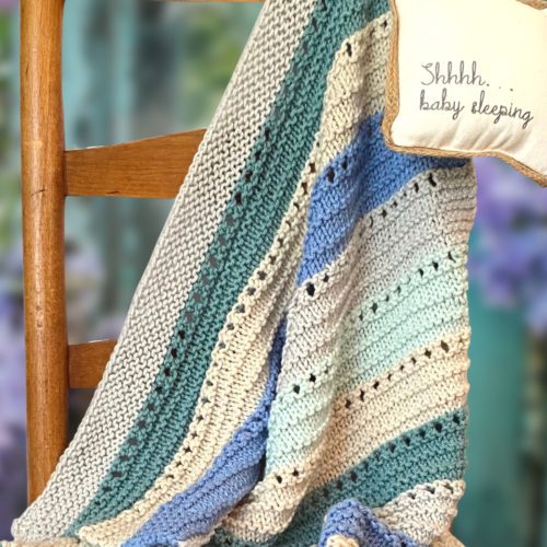 Knitting the Cuddly Soft Baby Blanket - candyloucreations